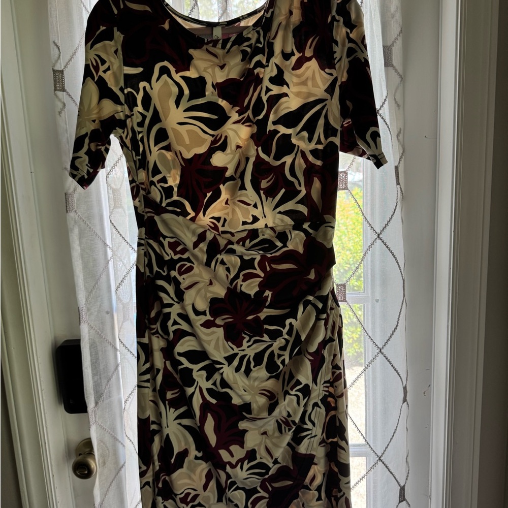 GG Collection Burgundy and Cream Floral Midi Dress
